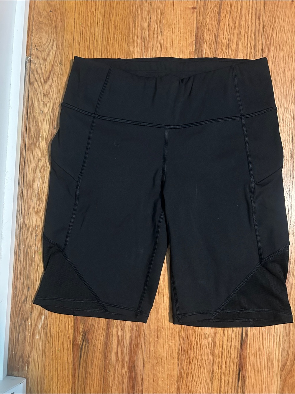 Athleta Women's Black Athletic Bike Shorts - 9”